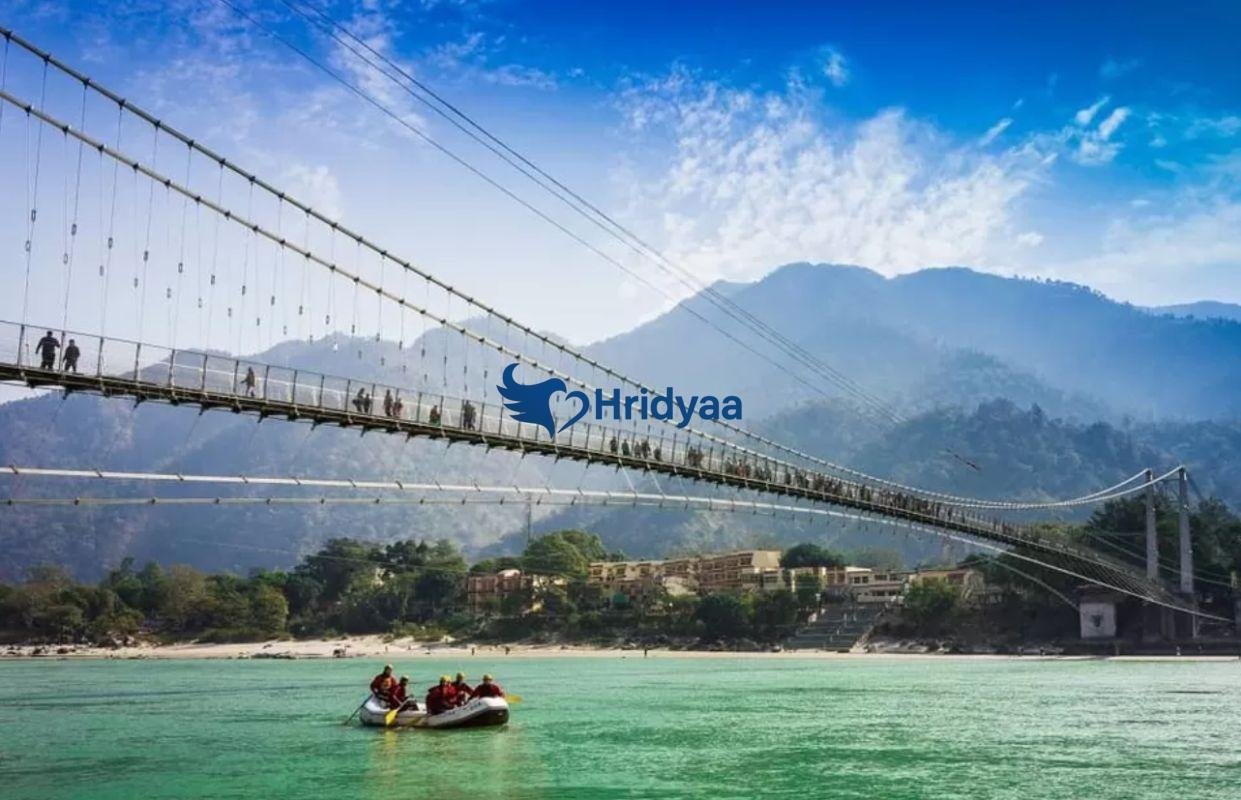 Ram Jhula suspension bridge in Rishikesh connecting the Swarg Ashram area
