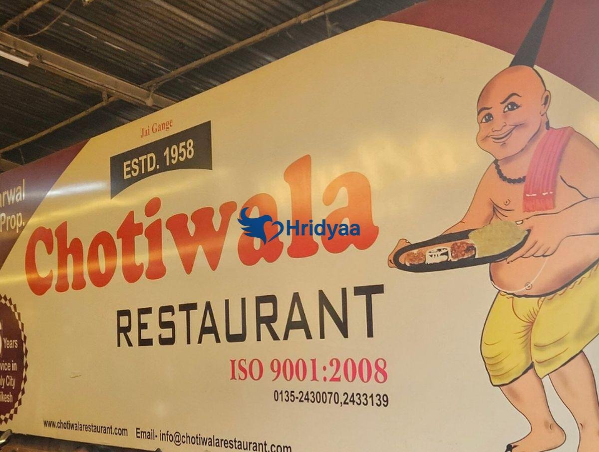 chotiwala restaurant near ram jhula with traditional north indian food